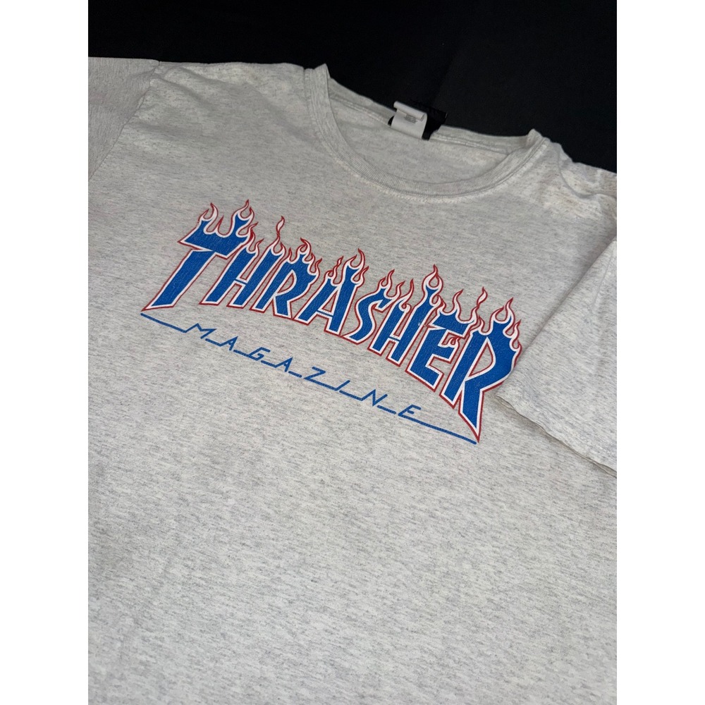 Thrasher Magazine Flame Logo T-Shirt Mens Large Gray Blue Red Skateboard Tee